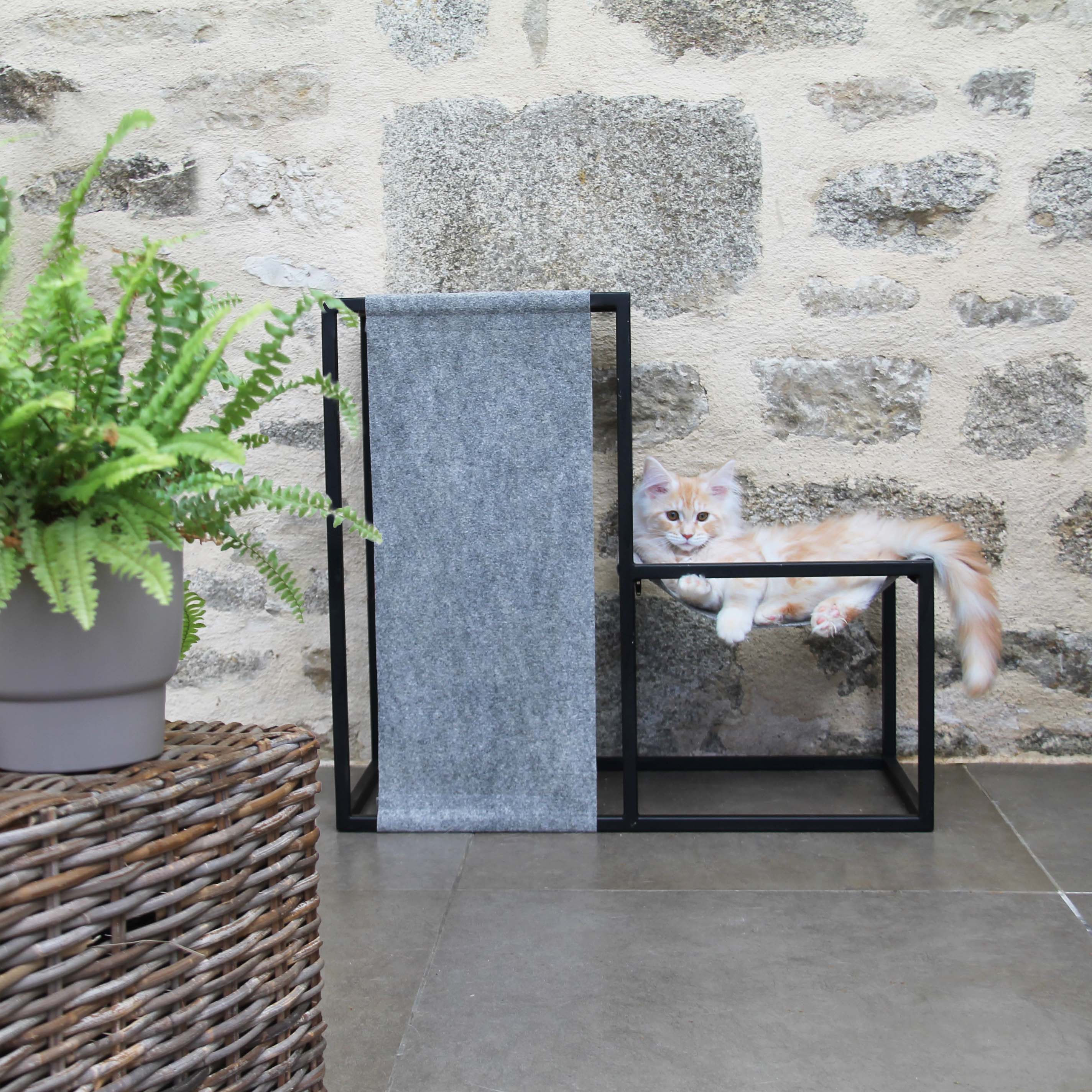 Petit arbre à chat design Élégance - Format S - Textile Gris