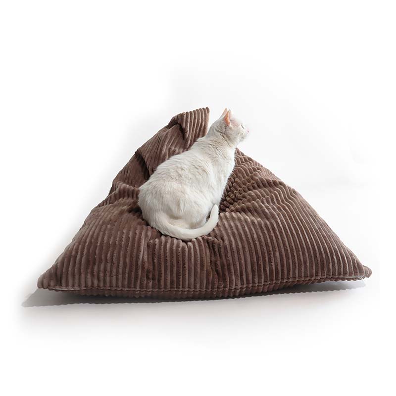 HOUSSES SEULES - Velours Taupe ou Ecru- Modèles Berlingot Coussin Cube