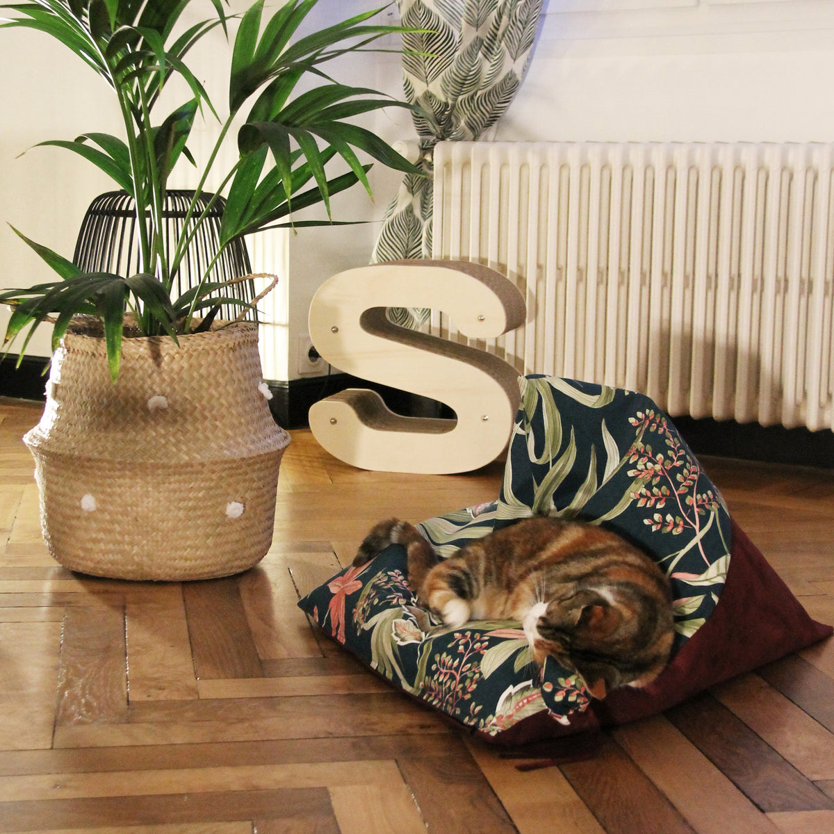 Berlingot Fleuri Emeraude Bordeau - Couchage bien-être pour chat