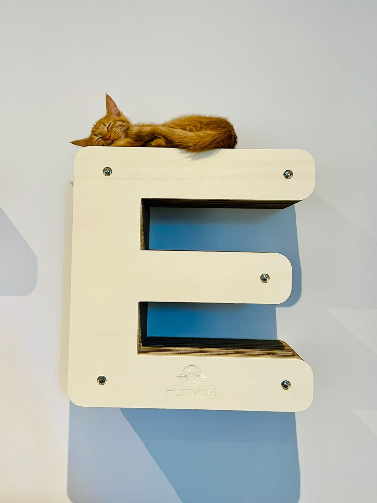 Lettre griffoir mural pour chat au choix (A à Z)