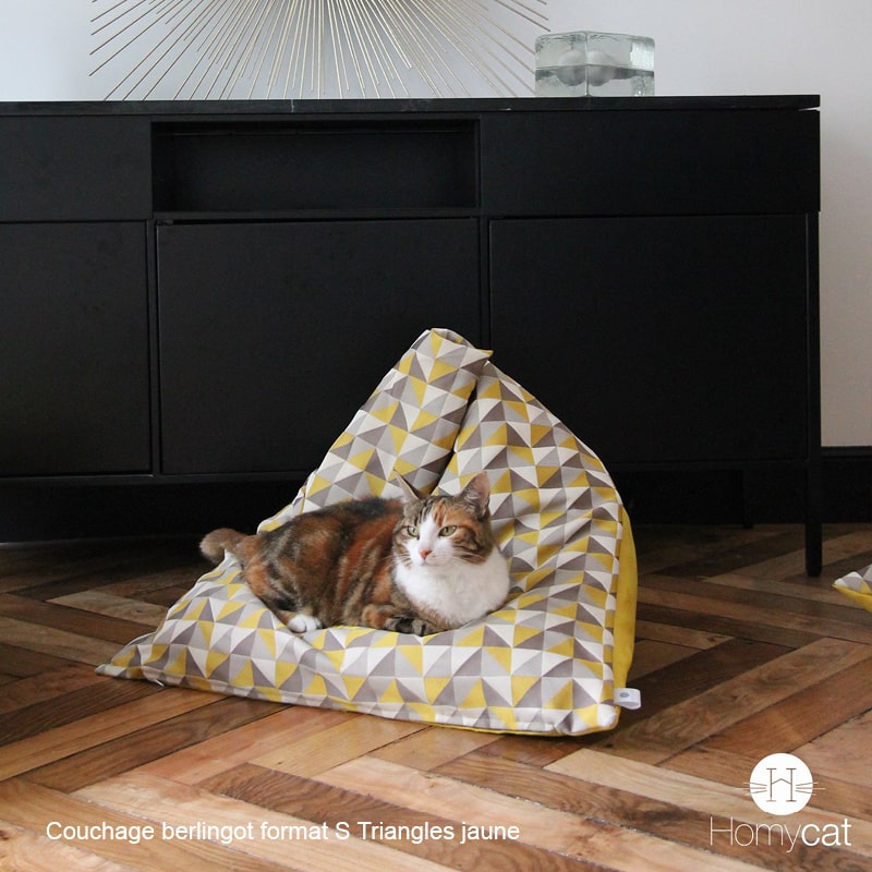 berlingot-chat-allonger-dodo-repos-design-maison-appartement