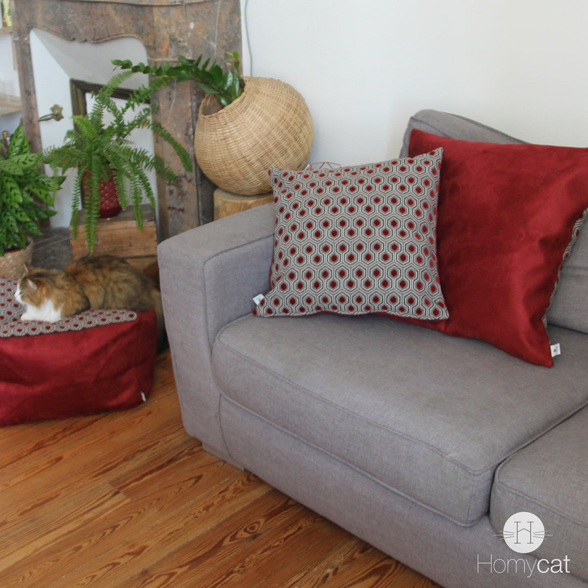 Coussin XL 55 x 55 cm - Griotte Hexagones - Beau couchage chat