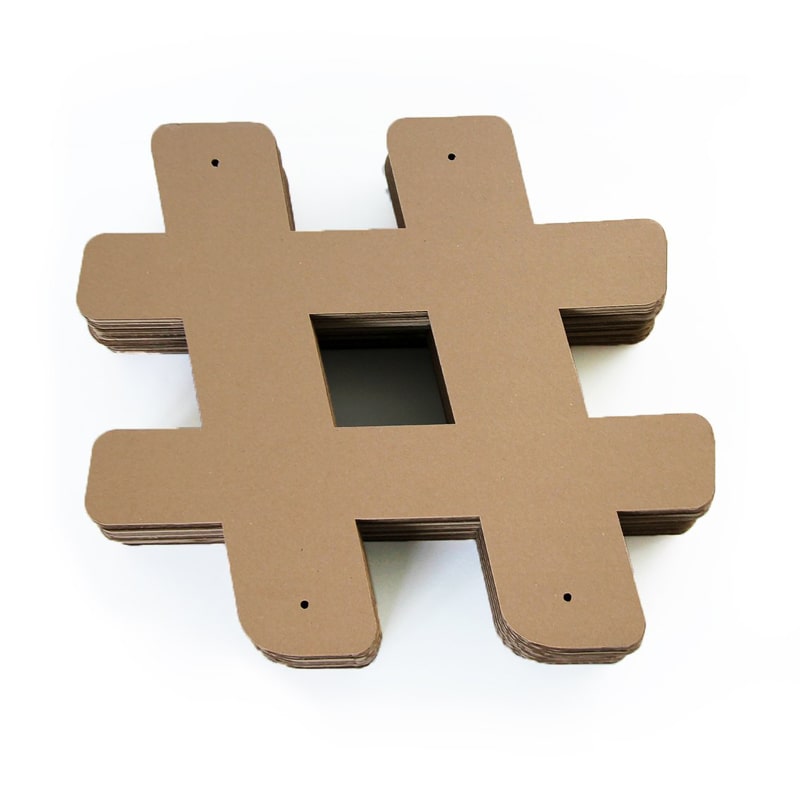 carton-recharge-chat-symbole-grattoir-arbre-a-chat-#-hashtag