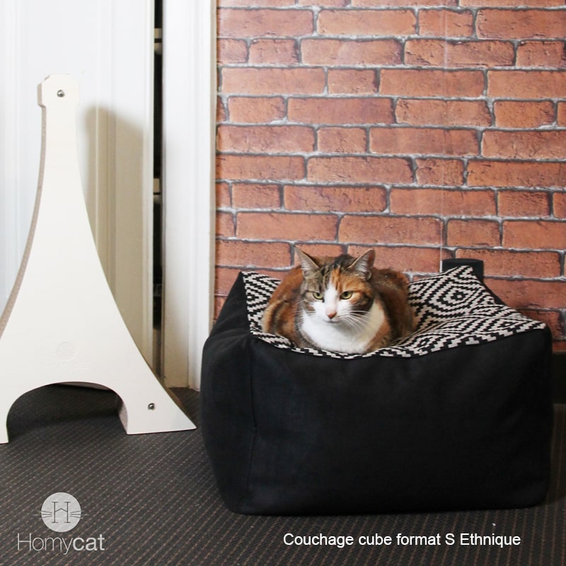 couchage-cube-coussin-boho-chic-homycat-chat-tour-eiffel-design-homycat